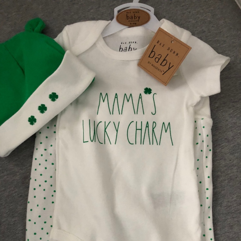 MAMA’S LUCKY CHARM